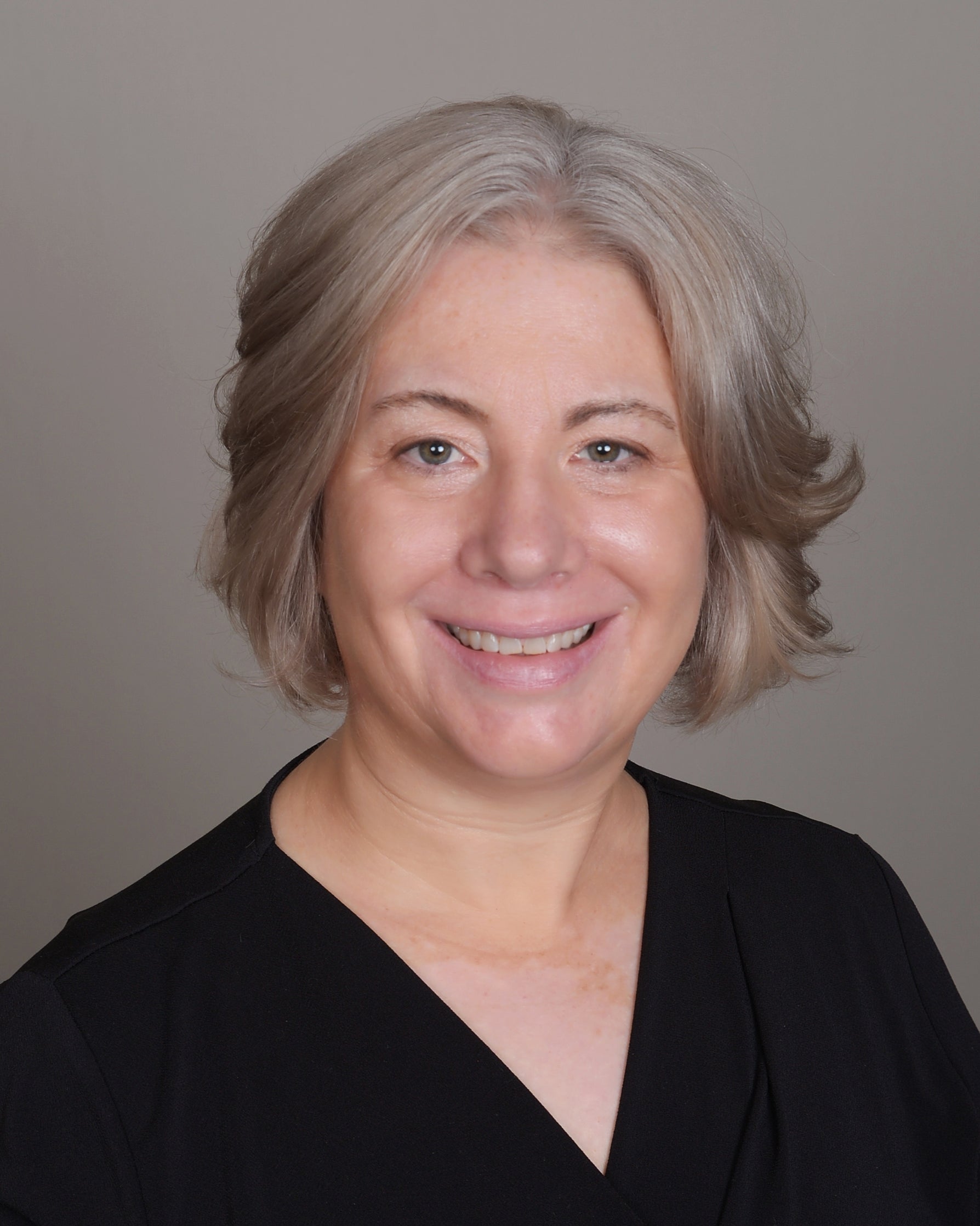 Angie Hochhalter Headshot