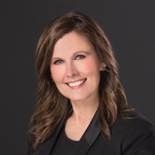 Headshot of Brandi Buss