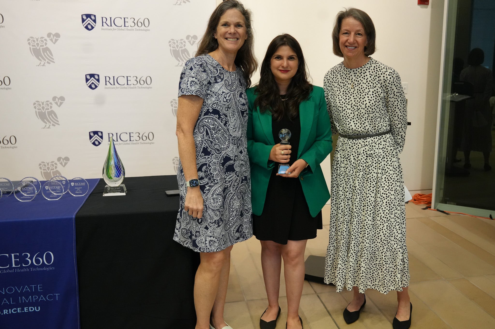 Roxanna Awareded at Rice360 (IGHT) Graduation Breakfast